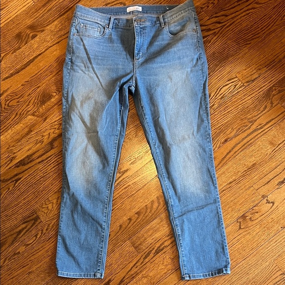 LOFT Light Blue Denim skinny/ankle blue jeans, NWOT, 32 (14) - Picture 1 of 5